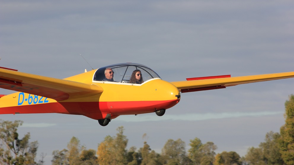Glider flying Terlet